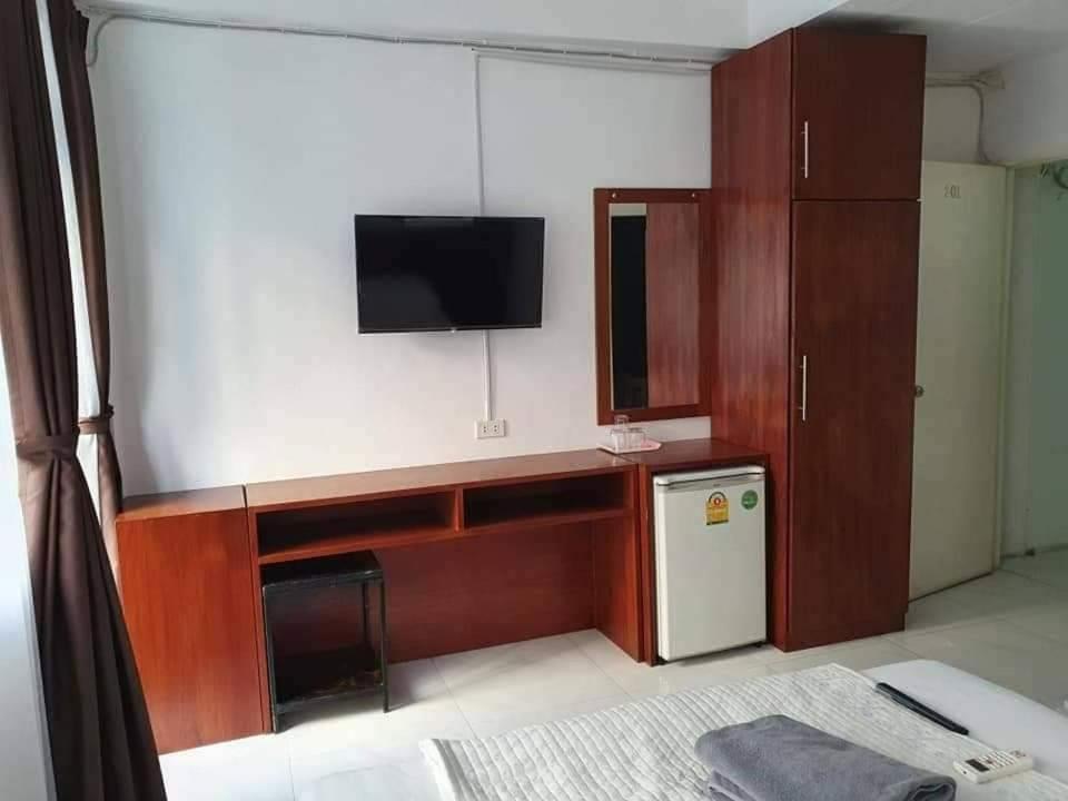 Big Moose Pattaya Hotel Exterior foto