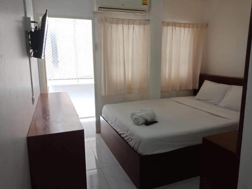 Big Moose Pattaya Hotel Exterior foto